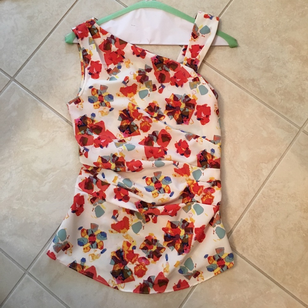 Rachel Roy floral one shoulder top XS new no tags