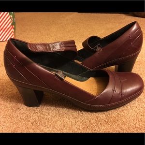 Clarks size 9.5 Clarks size 9.5