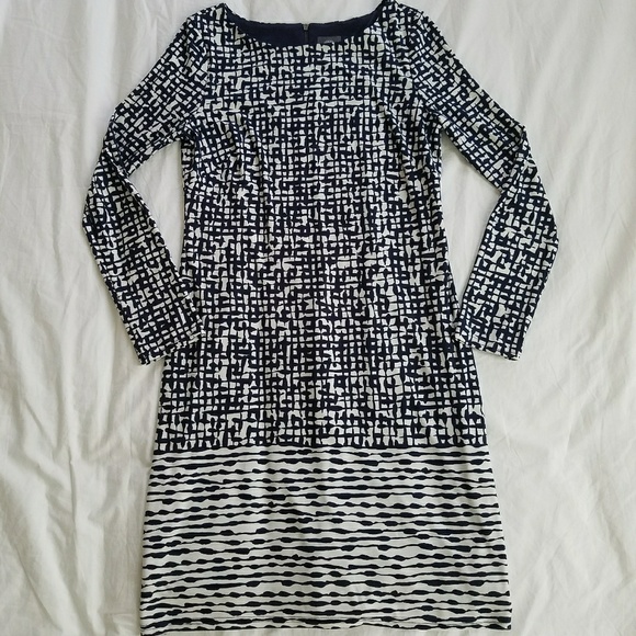 Vince Camuto Dresses & Skirts - Stunning Vince Camuto Dress