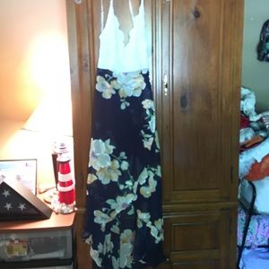 Yoins strappy hi/lo maxi never worn