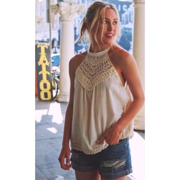 🆕CLEARANCE Appliqué Crested Top - Picture 5 of 7