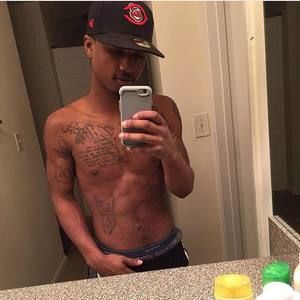 Meet your Posher, Levar