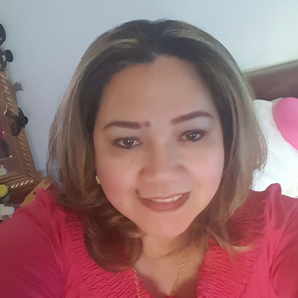 Meet your Posher, Chrislie yolanda