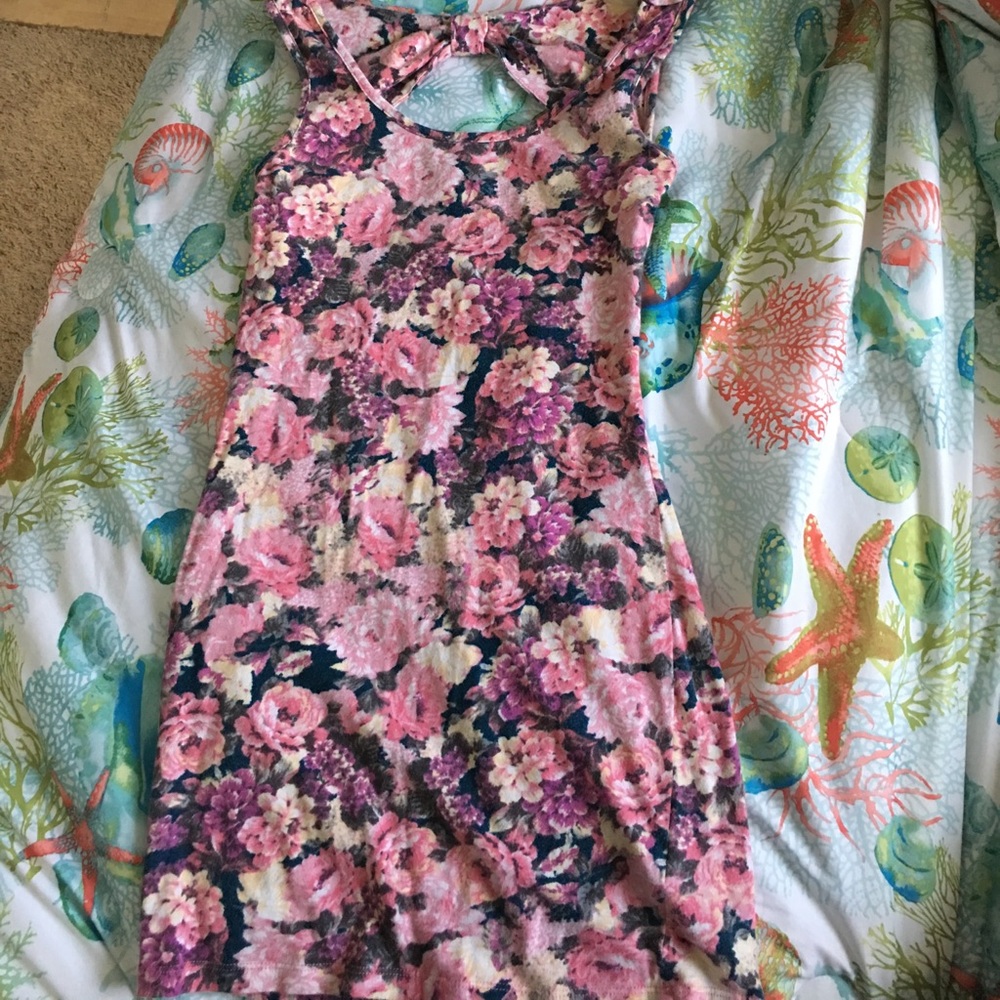FOREVER 21 FLORAL BODY CON DRESS