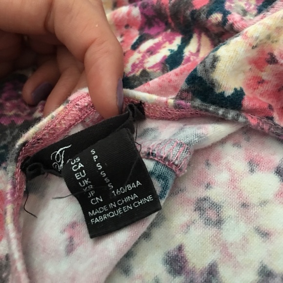 FOREVER 21 FLORAL BODY CON DRESS - Picture 4 of 4