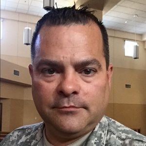 Meet your Posher, Stephen