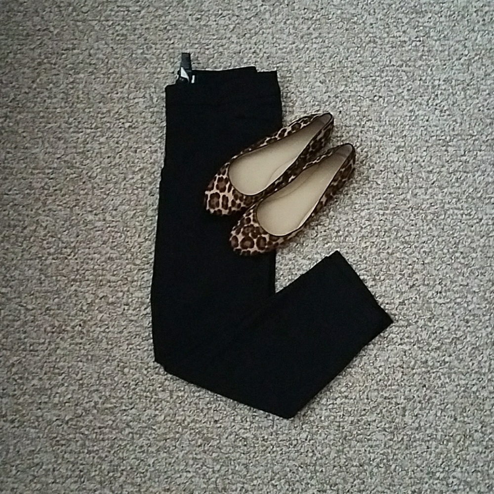 Cropped black pants