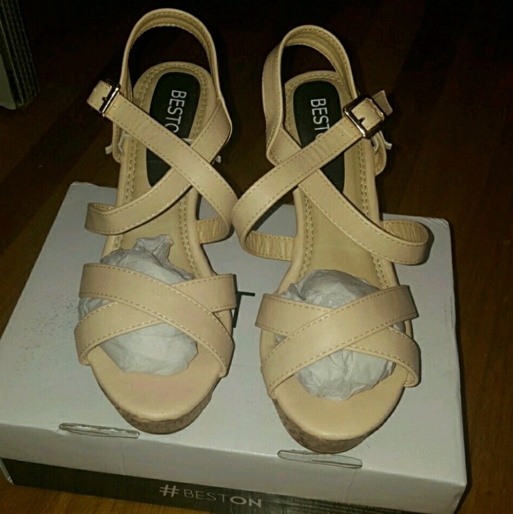 BNIB beston nude strappy wedges