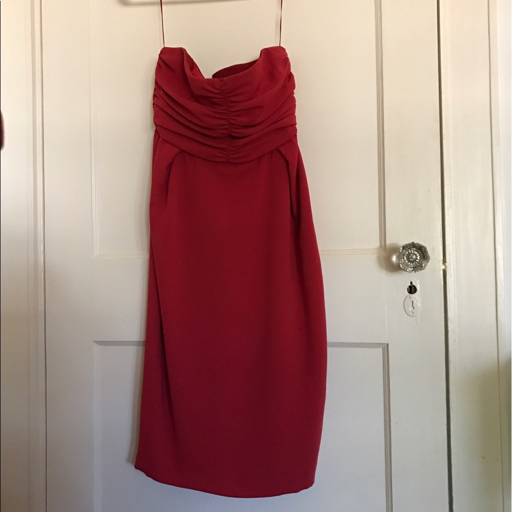 Gorgeous max Mara red strapless dress size 4