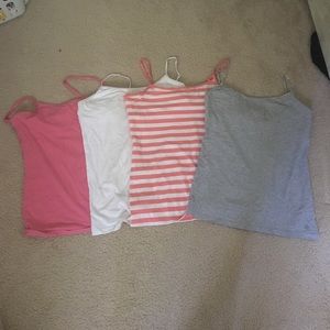Bundle: 4 tank tops with built in bra