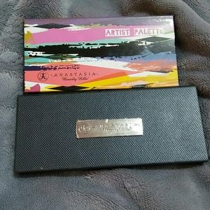 Limited edition ABH self & artist pallet