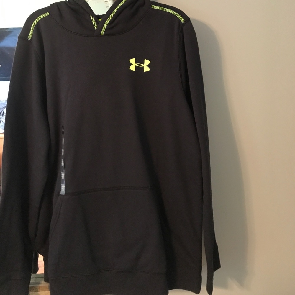 NWT Under Armour youth size xl hoodie