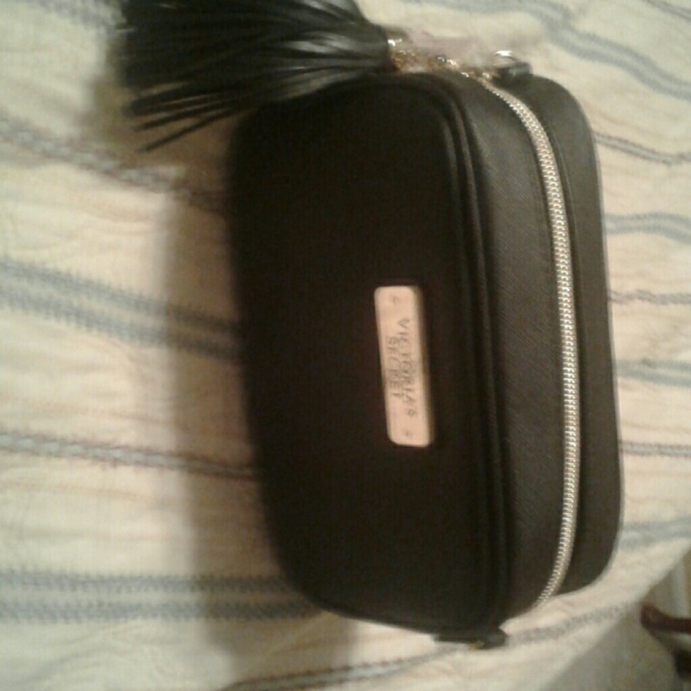 NWT  Victoria Secret Crossbody