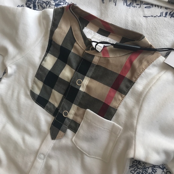 Burberry baby 2 piece set NWT size 3m & 6m $105.00 - Picture 6 of 8