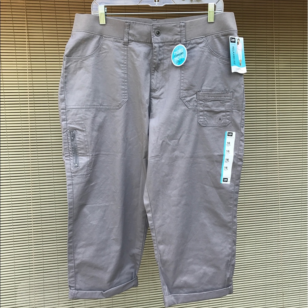 New with tags, Lee 16m Capri's 👛👛