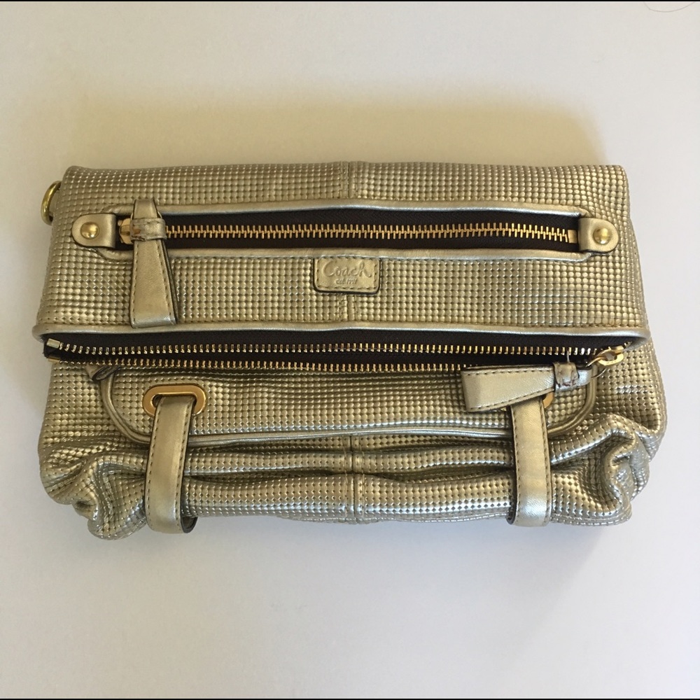 Metallic Coach Clutch