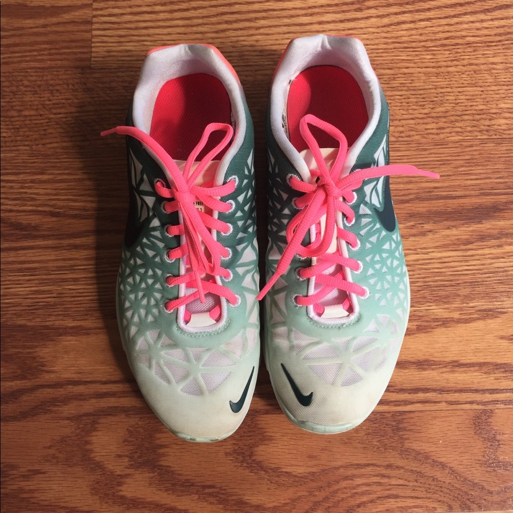 ❌Sold❌ Size 8 Nike Running/Tennis Shoes