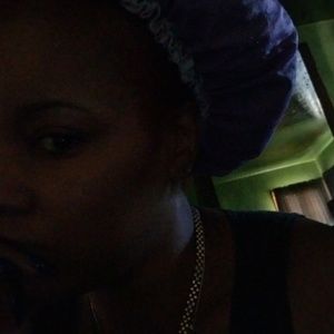 Meet your Posher, Aisha