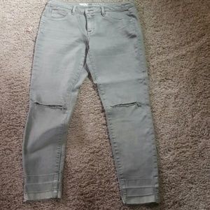 Destressed jean/jeggings