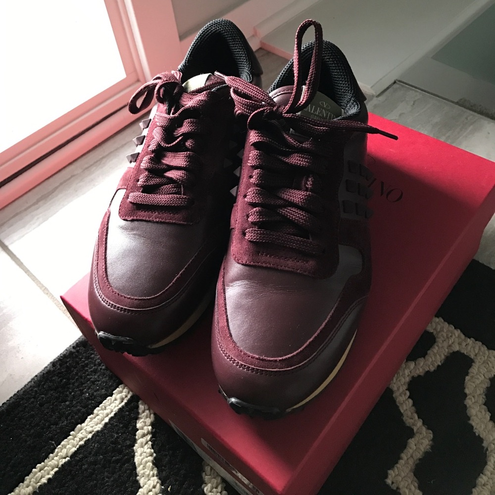 Valantino wonen shoes in burgundy color