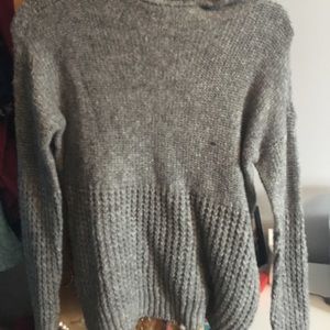 AEO sweater