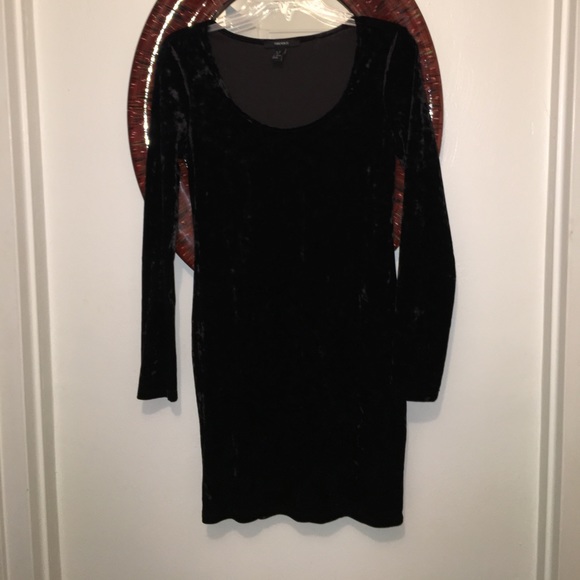 black velvet mini dress - Picture 2 of 5