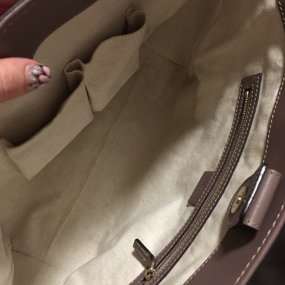 SOLD 💯Gucci Mayfair bow totes 💜 - Picture 5 of 8