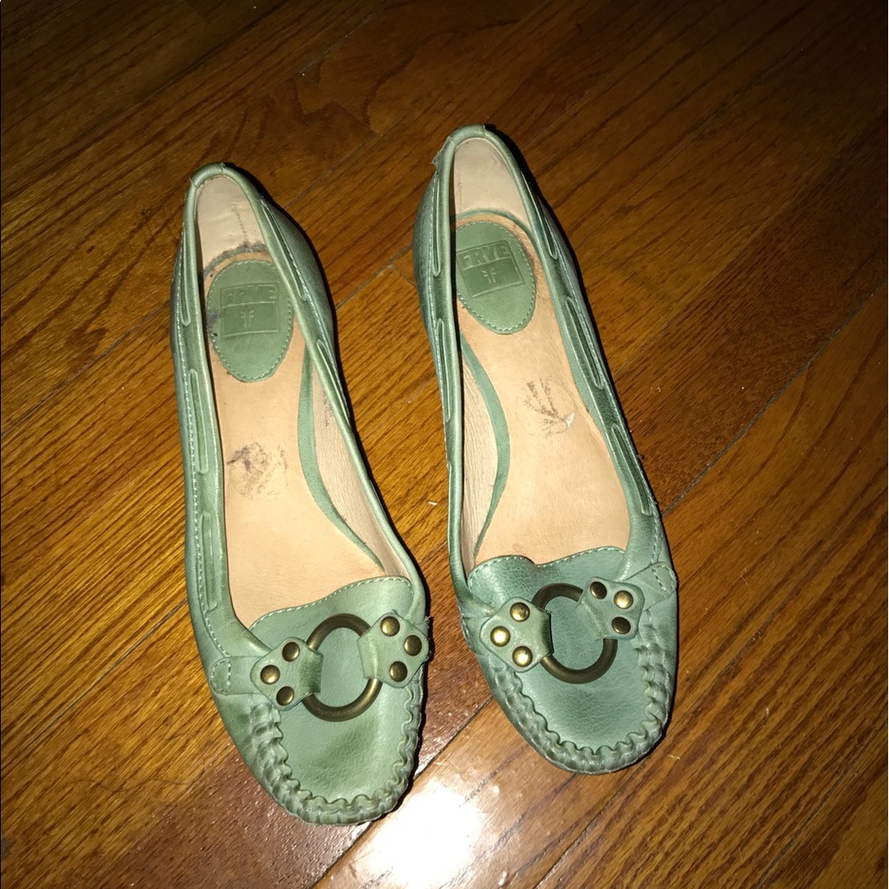 Frye flats