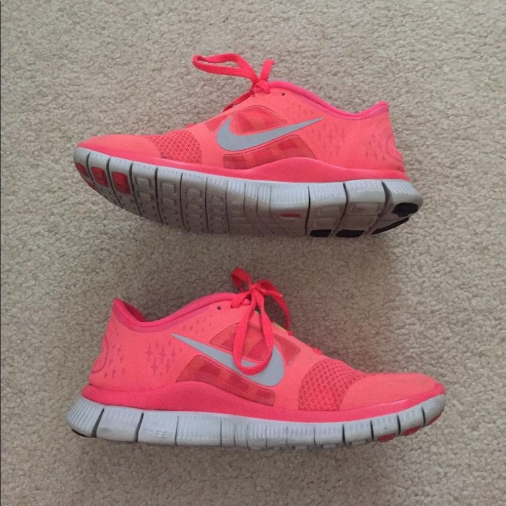 ❌Sold❌ Bright Pink/Orange Nike Free Run 3