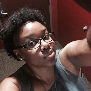 Meet your Posher, Laquita