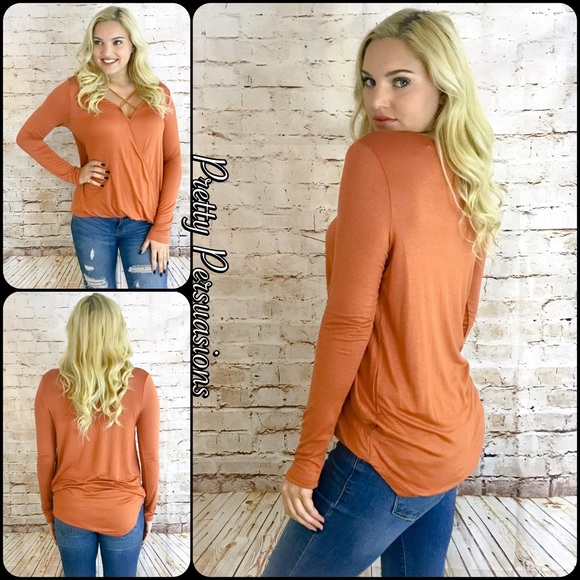 LAST ONE‼️Crisscross Strappy Front Surplice Top - Picture 2 of 6