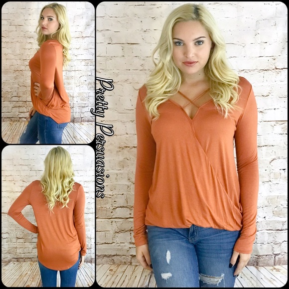 LAST ONE‼️Crisscross Strappy Front Surplice Top - Picture 4 of 6