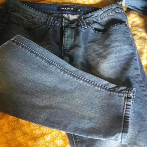 Jeans - Picture 2 of 3