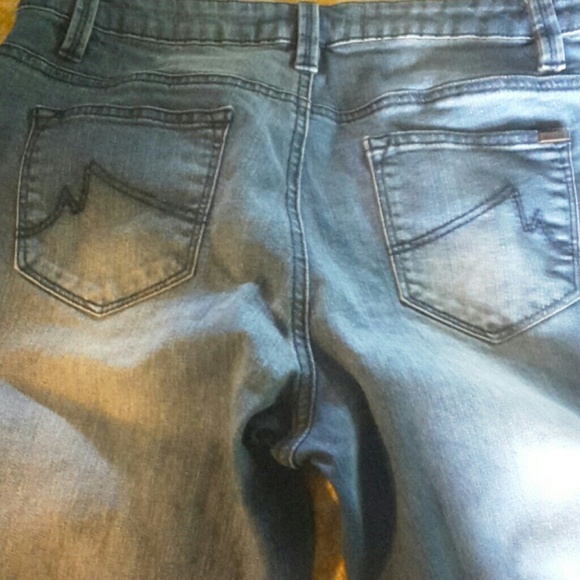 Jeans - Picture 3 of 3