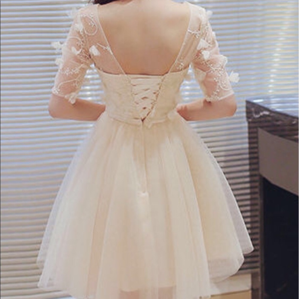 Dress - Picture 3 of 4