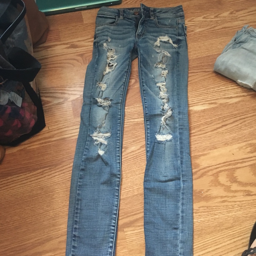 AE distressed Jeans