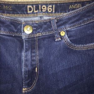 DL1961 - perfect jean! Angel cut.