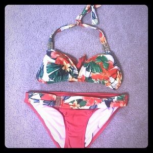 Gianni Bini bikini set