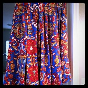 EUC LuLaRoe Madison XL pleated skirt pockets