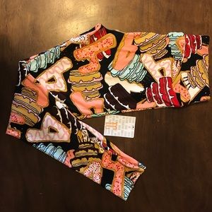 LuLaRoe 4th birthday cake leggings