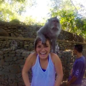 Meet your Posher, Caroline