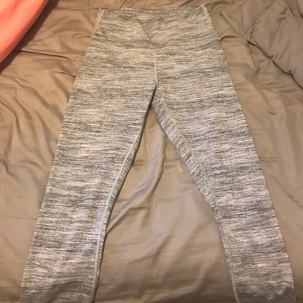 Lululemon high times pant (7/8 length) size 6