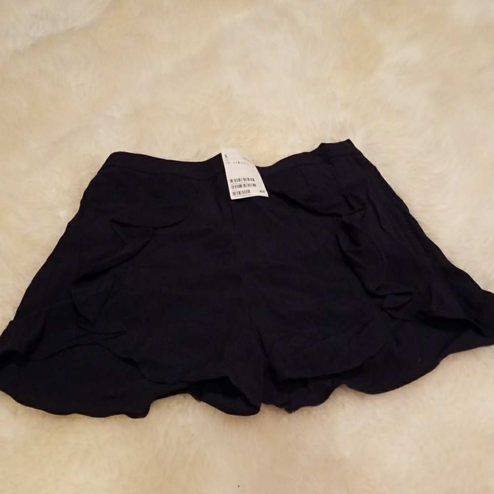 Navy blue H&M ruffle shorts