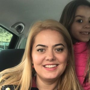 Meet your Posher, Albina