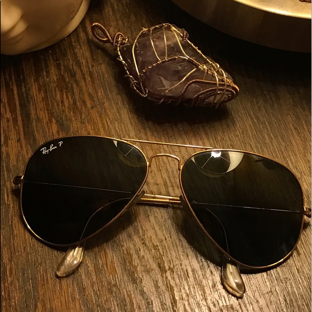 Dark green polarized woman's raybans