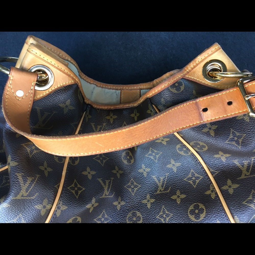 Authentic GM Galleria LV Handbag