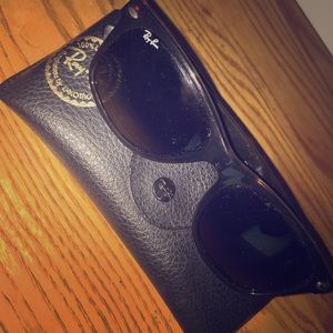 Authentic Ray-Ban Tortoise Shell Wayfarer