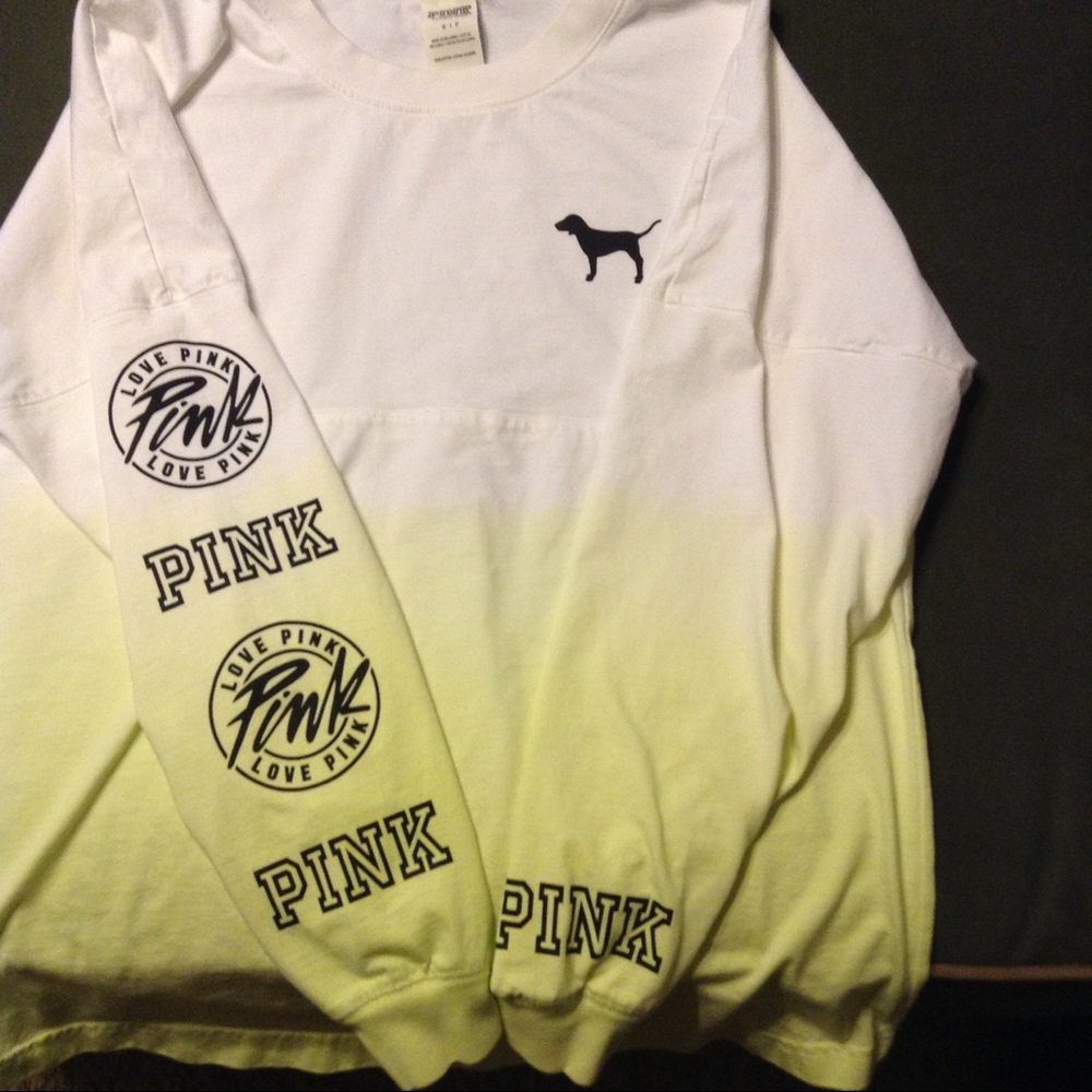 VICTORIES SECRET PINK LONG SLEEVE TSHIRT