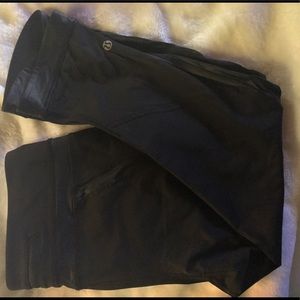 Lululemon chase me crops