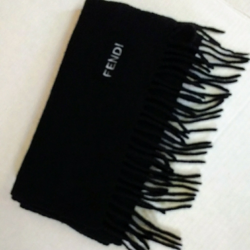 SOLD! Vintage Fendi Wool Scarf - Picture 3 of 6